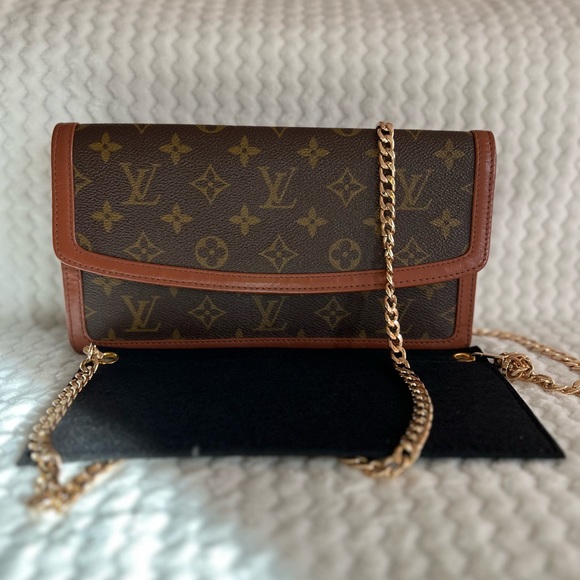 Louis Vuitton pochete dame clutch. - Picture 4 of 13